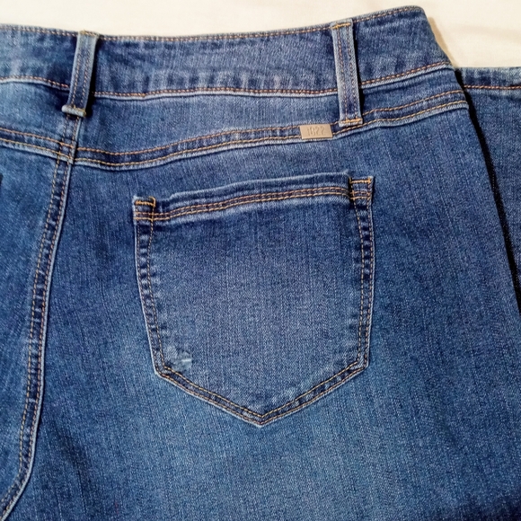 1822 Denim Straight Leg Jeans - Picture 6 of 6